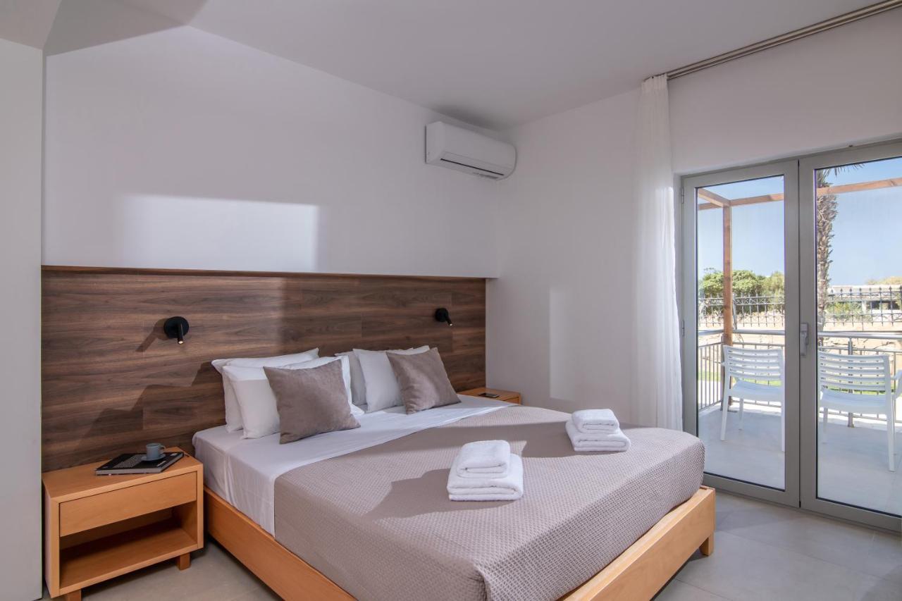 Ariadni Suites การ์เตรอส ภายนอก รูปภาพ