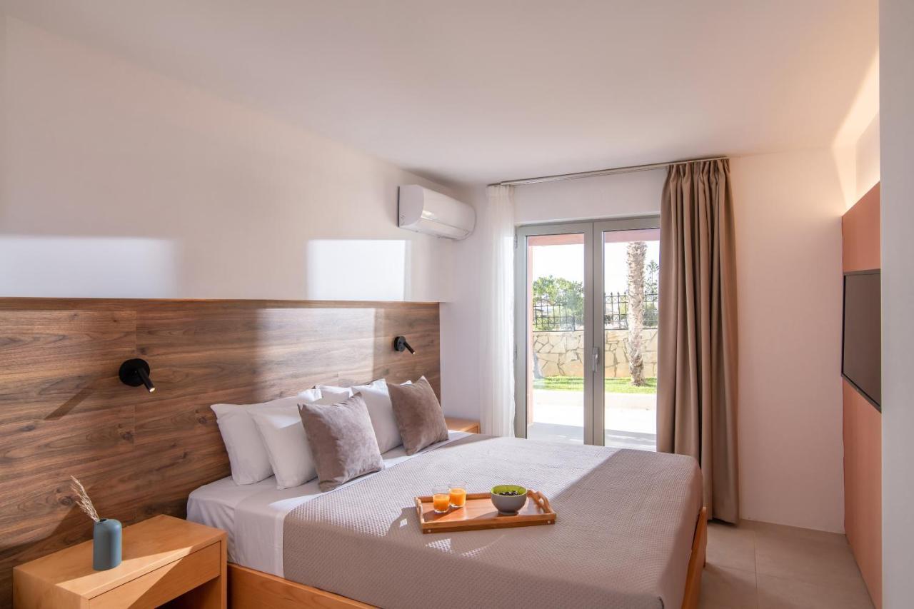 Ariadni Suites การ์เตรอส ภายนอก รูปภาพ